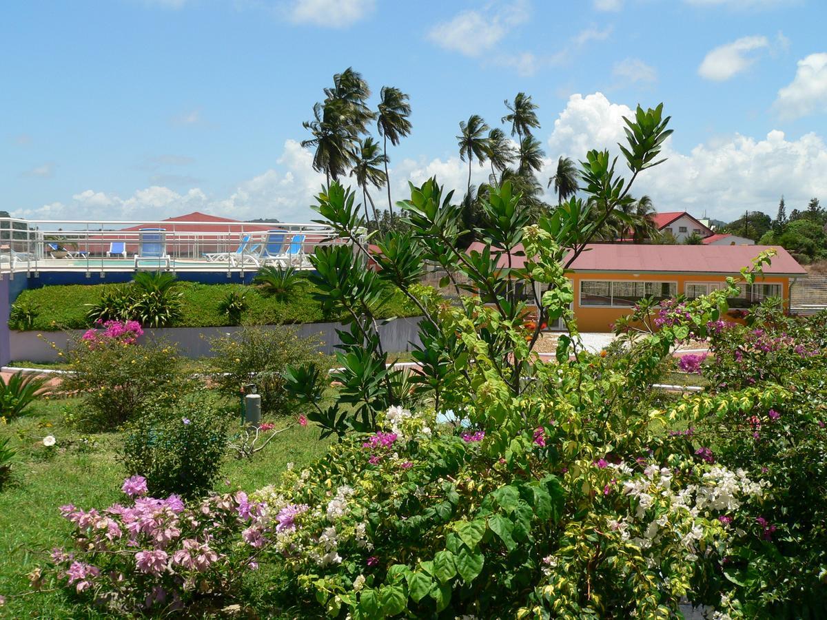 Appart' Hotel Montjoyeux Les Vagues Cayenne Exterior photo